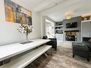 Dining Room- click for photo gallery